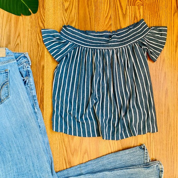 American Eagle Outfitters Tops - American Eagle Blue White Stripe Summer Top XS